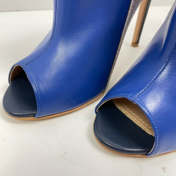 BCBGMaxazria | Nicoletta Blue & Gray Colorblock Leather Peep Toe Eve Booties - Picture 6 of 12